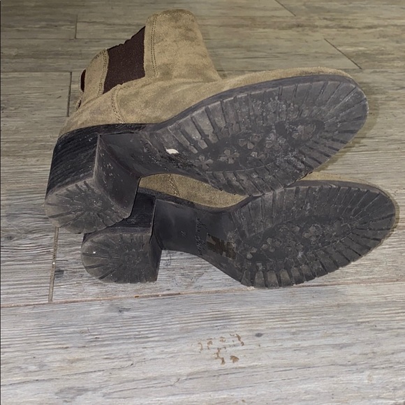Sam Edelman Suede Chelsea Boots - Picture 8 of 10